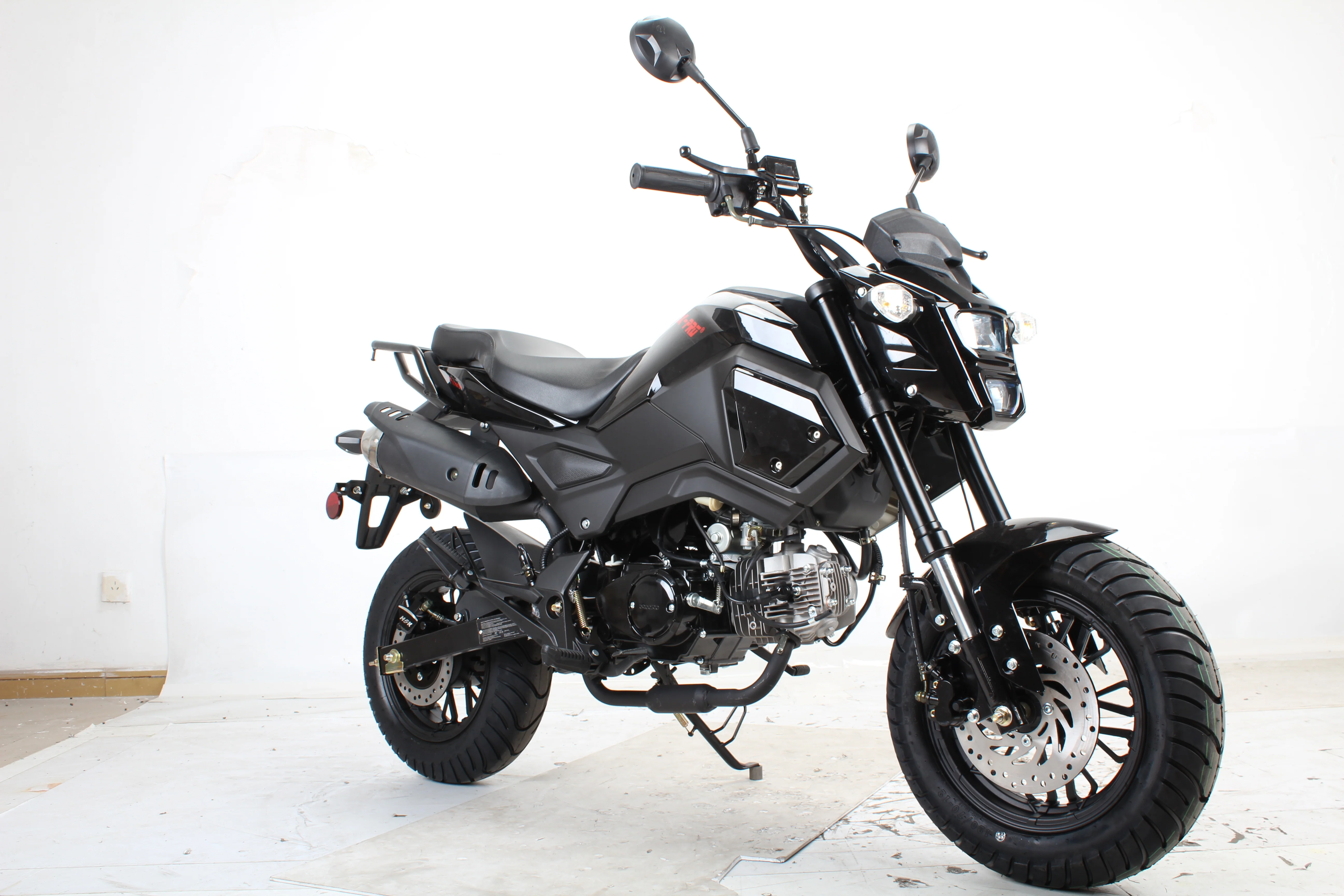 Free shipping! X-PRO 125cc Vader Motorcycle with Manual Transmission, Electric Start! Dual Headlights! Big 12in Wheels! - Image 3