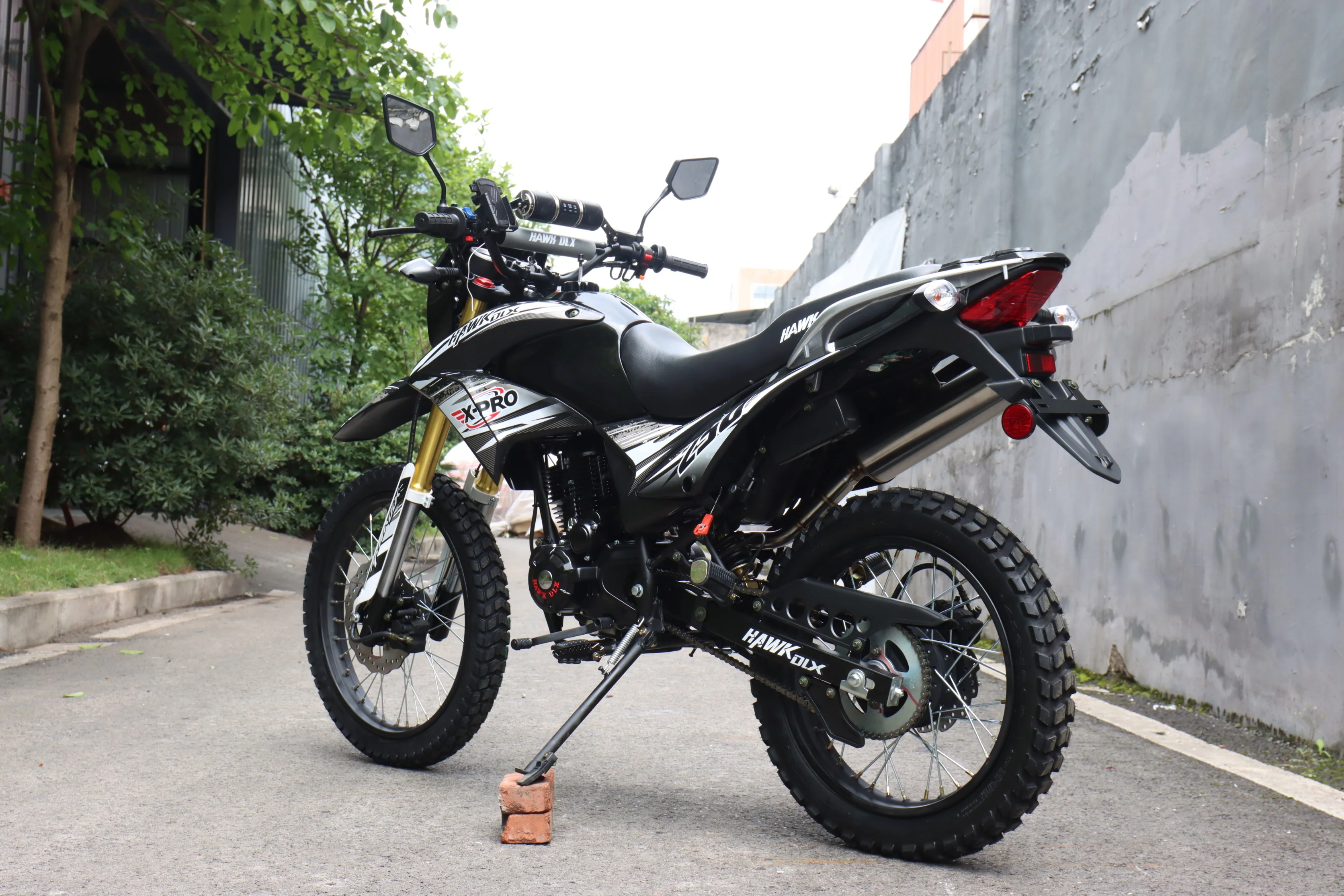 Free Shipping! X-PRO Hawk DLX 250 EFI Fuel Injection Motorcycle with 5-speed Manual Transmission and Electric/kick Start! Big 21in/18in Wheels! DOT Approved Street Legal! - Image 10