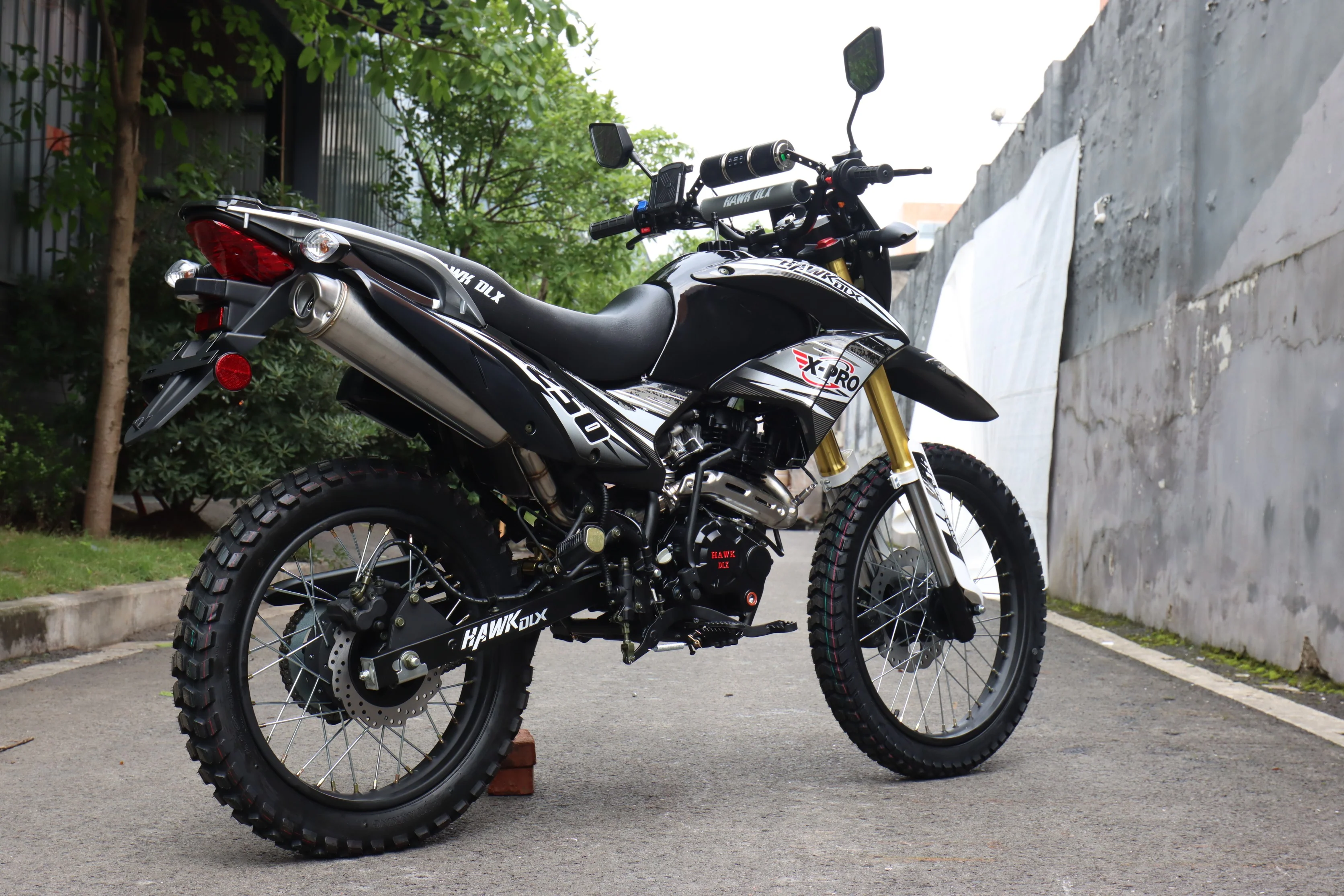 Free Shipping! X-PRO Hawk DLX 250 EFI Fuel Injection Motorcycle with 5-speed Manual Transmission and Electric/kick Start! Big 21in/18in Wheels! DOT Approved Street Legal! - Image 7